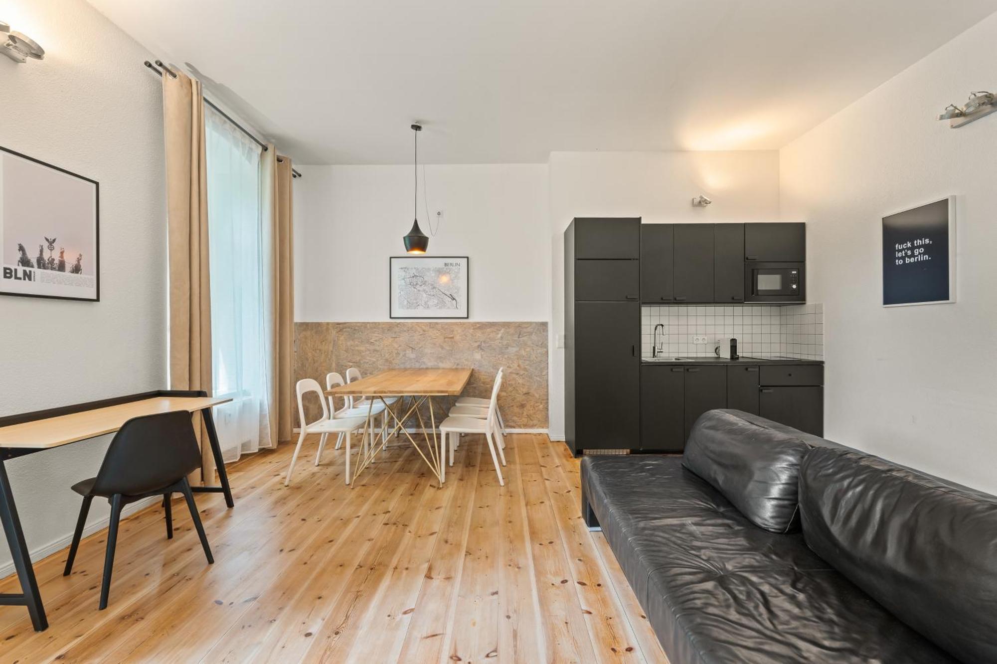 Mooeve Friedrichs Mid Apartment Берлин Екстериор снимка